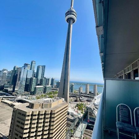Two Br Two Ba Condo Face To Cn Tower Step To Rogers Centre Toronto Exterior photo