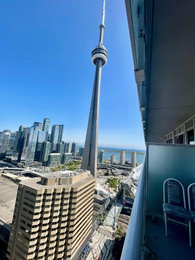 Two Br Two Ba Condo Face To Cn Tower Step To Rogers Centre Toronto Exterior photo